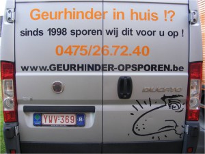 achteraan camionet reclame